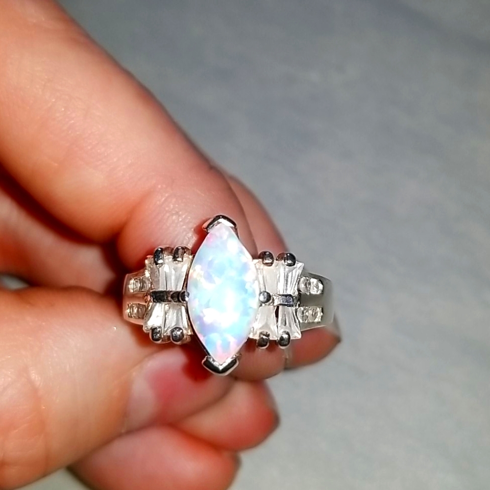 Opal  Ring silver